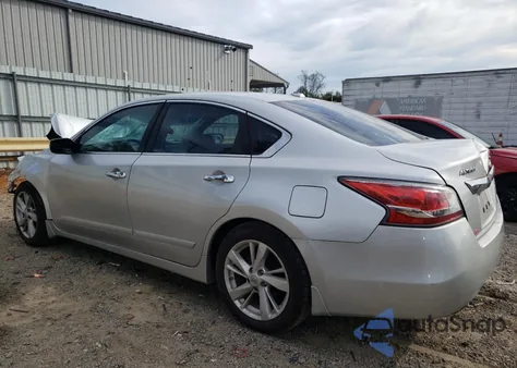 2015 Nissan Altima 2.5 из США, поврежденный, VIN 1N4AL3AP6FC215758